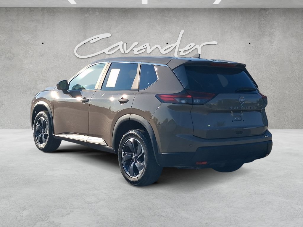 Certified Used 2025 Beige/tan Nissan SV image 14
