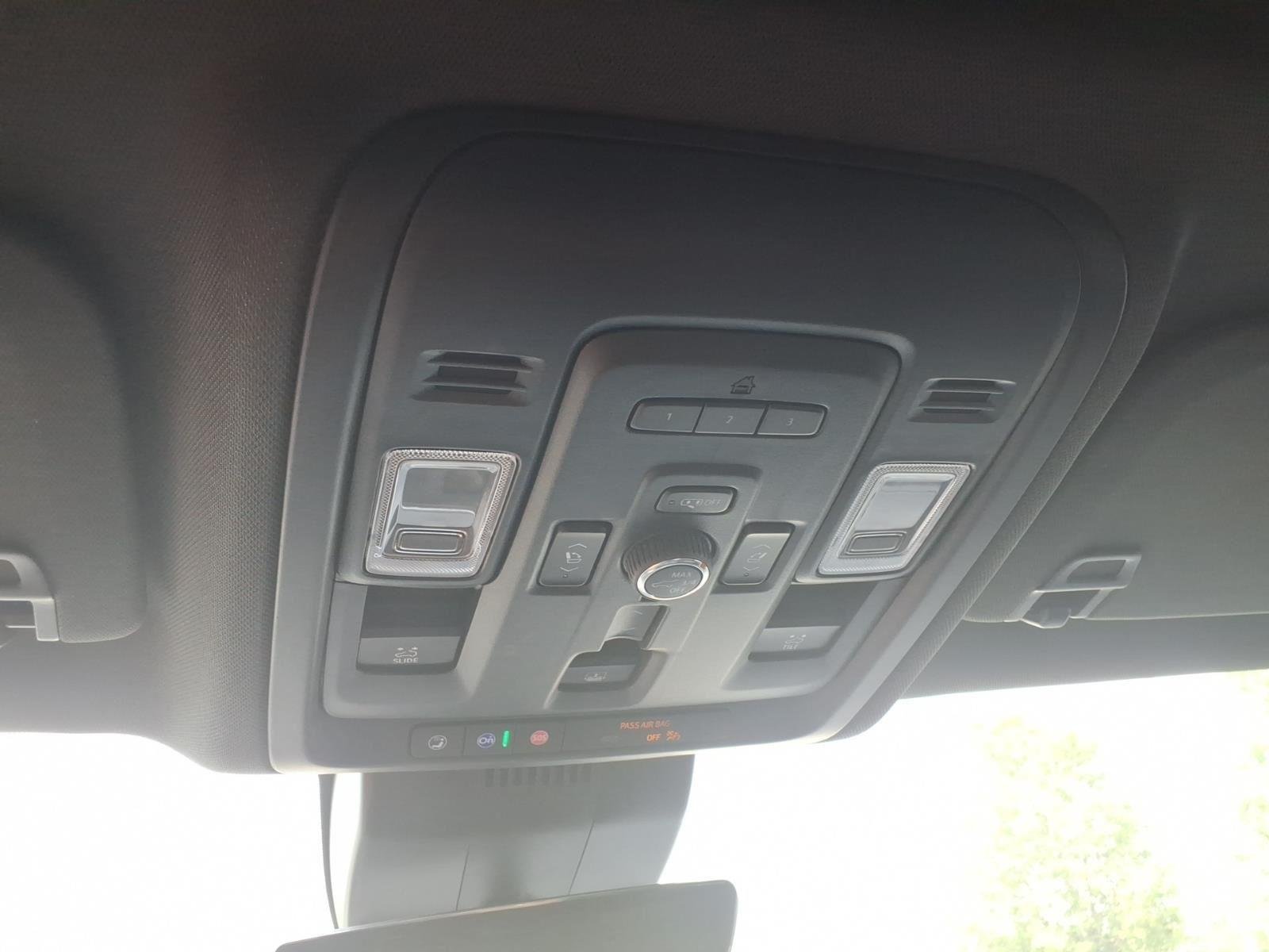 Used 2023 Midnight Blue Metallic Chevrolet High Country image 30