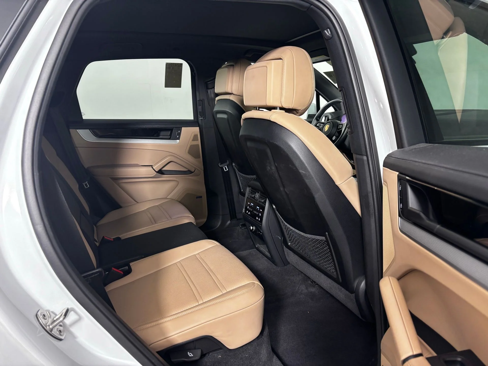 Used 2024 White Porsche Base image 10
