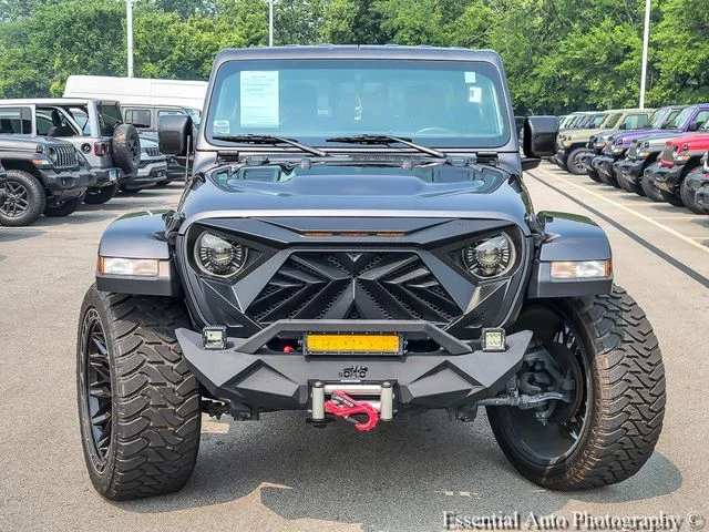 Used 2020 Gray Jeep Rubicon image 4