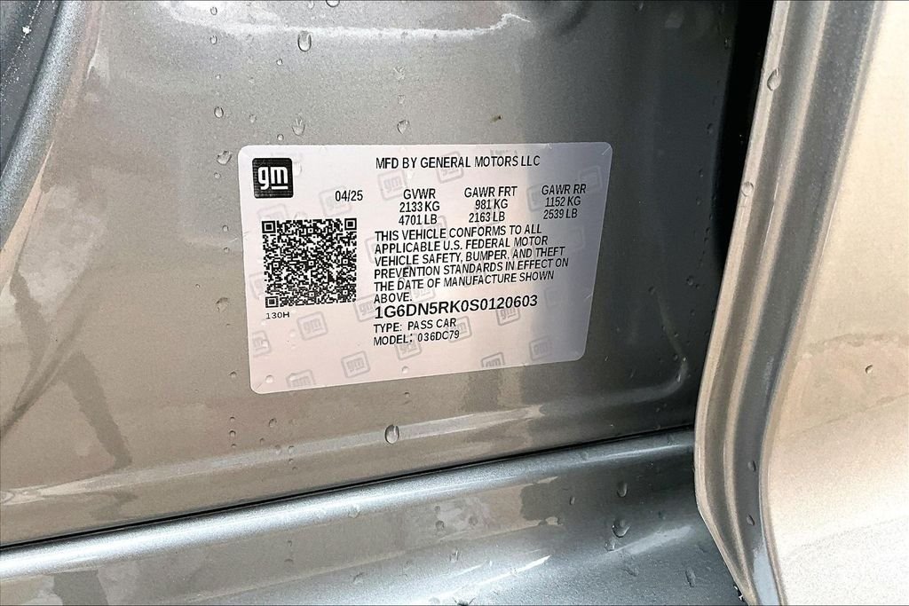 Used 2025 Silver Cadillac Premium Luxury image 35