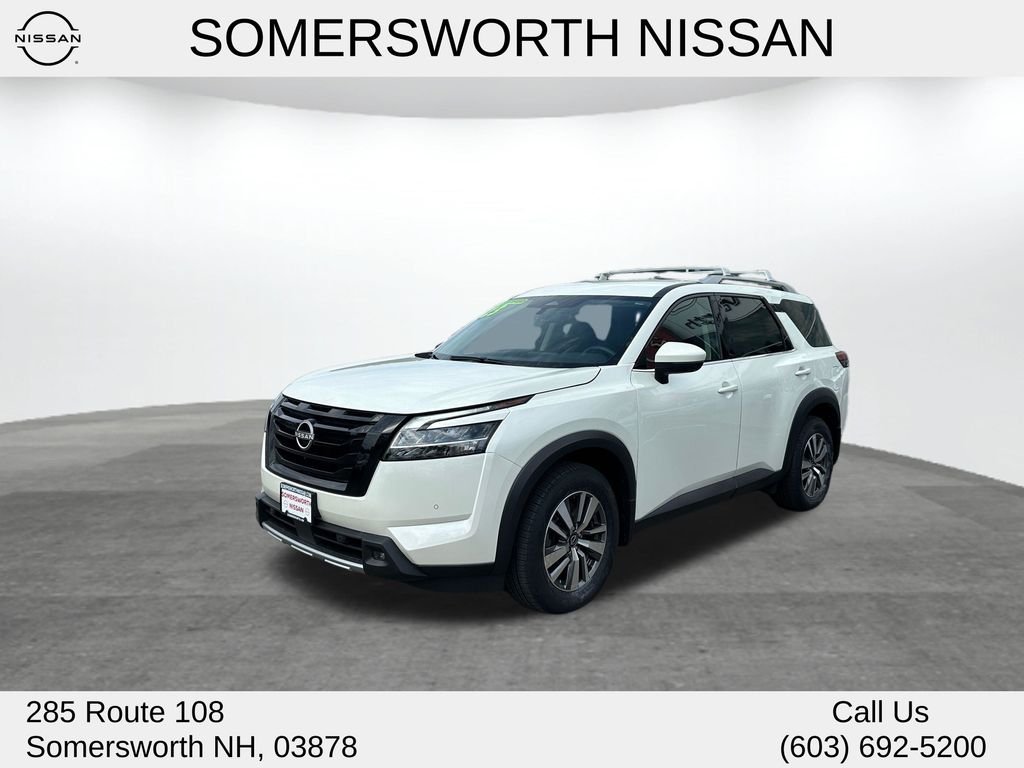 2023 Nissan Pathfinder SL