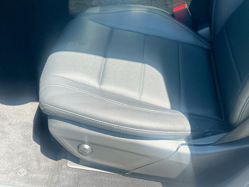Certified Used 2024 Polar White Mercedes-Benz GLE 350 image 20