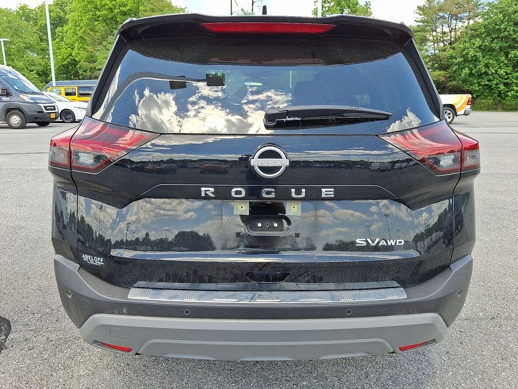 Used 2023 Black Nissan SV image 5