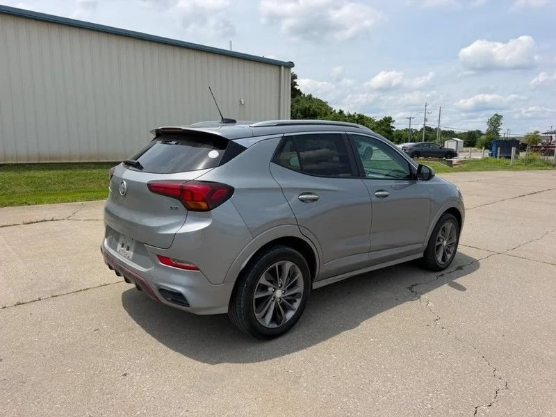 Used 2023 Moonstone Gray Metallic Buick Select image 3