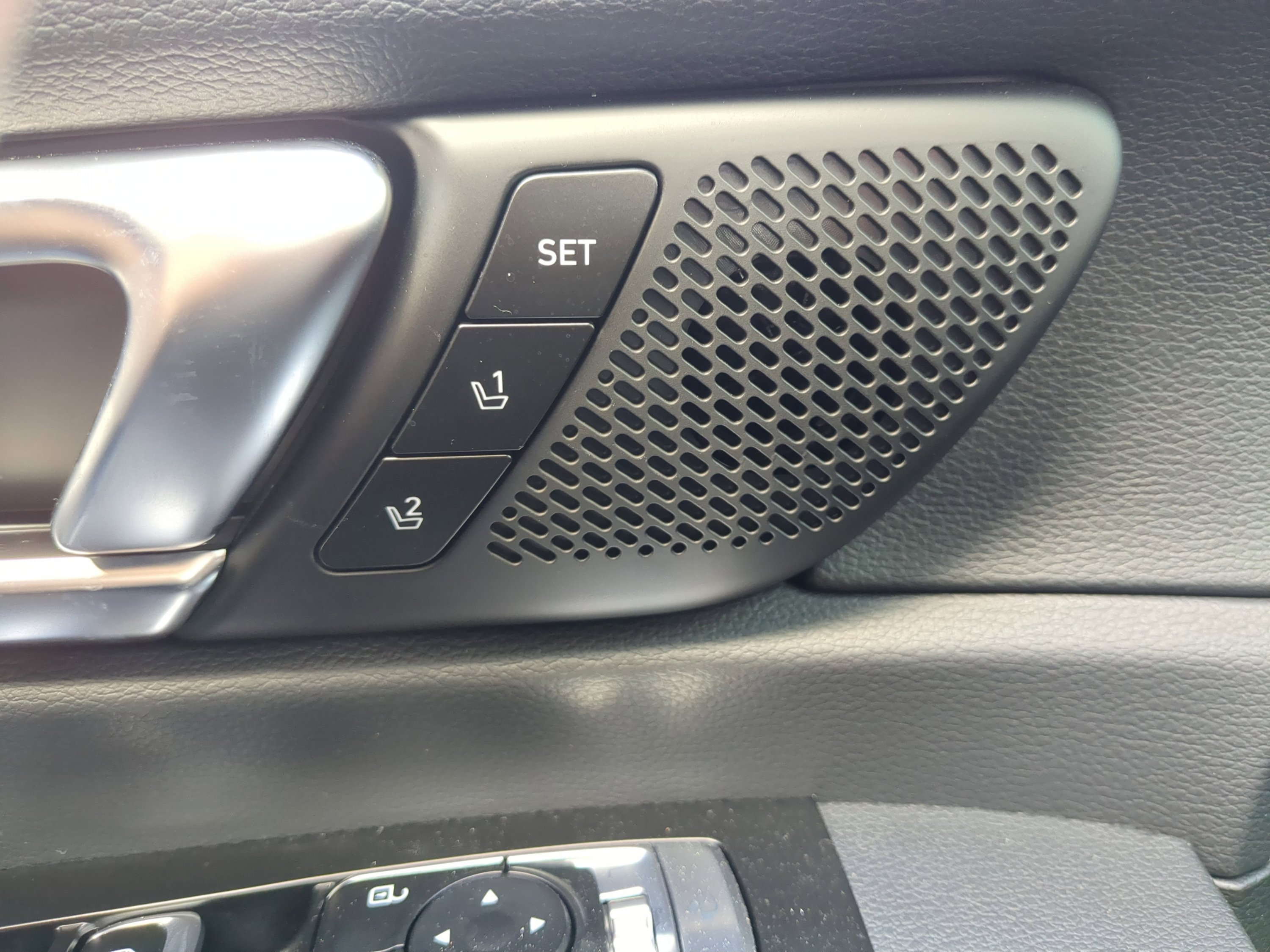 New 2025 Wolf Gray Kia SX X-Line image 19