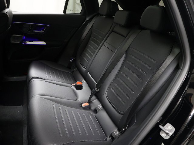 New 2027 Black Mercedes-Benz GLC 300 image 39