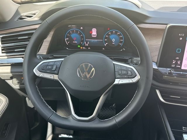 New 2026 Deep Black Pearl Volkswagen 2.0T SE W/TECHNOLOGY image 25