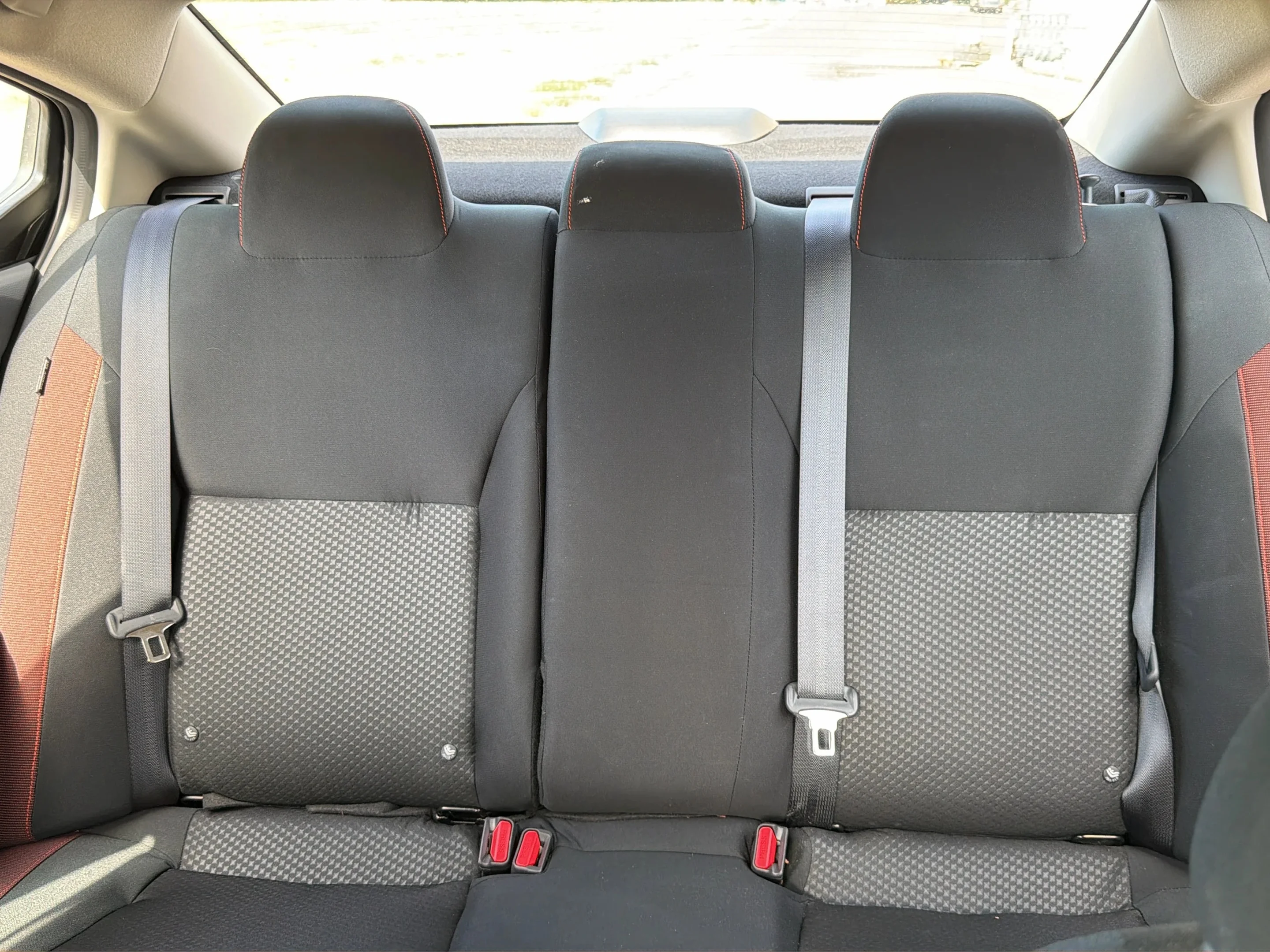 2025 Nissan Versa Sedan SR - Photo 12