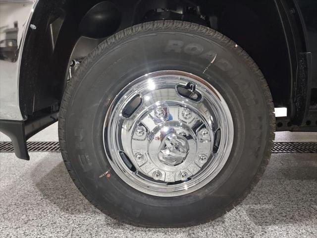 2026 RAM 3500 Tradesman - Photo 16