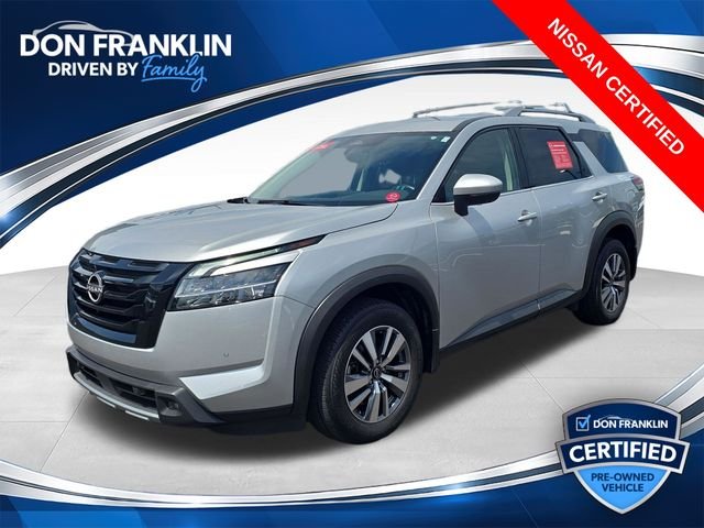 2023 Nissan Pathfinder SL