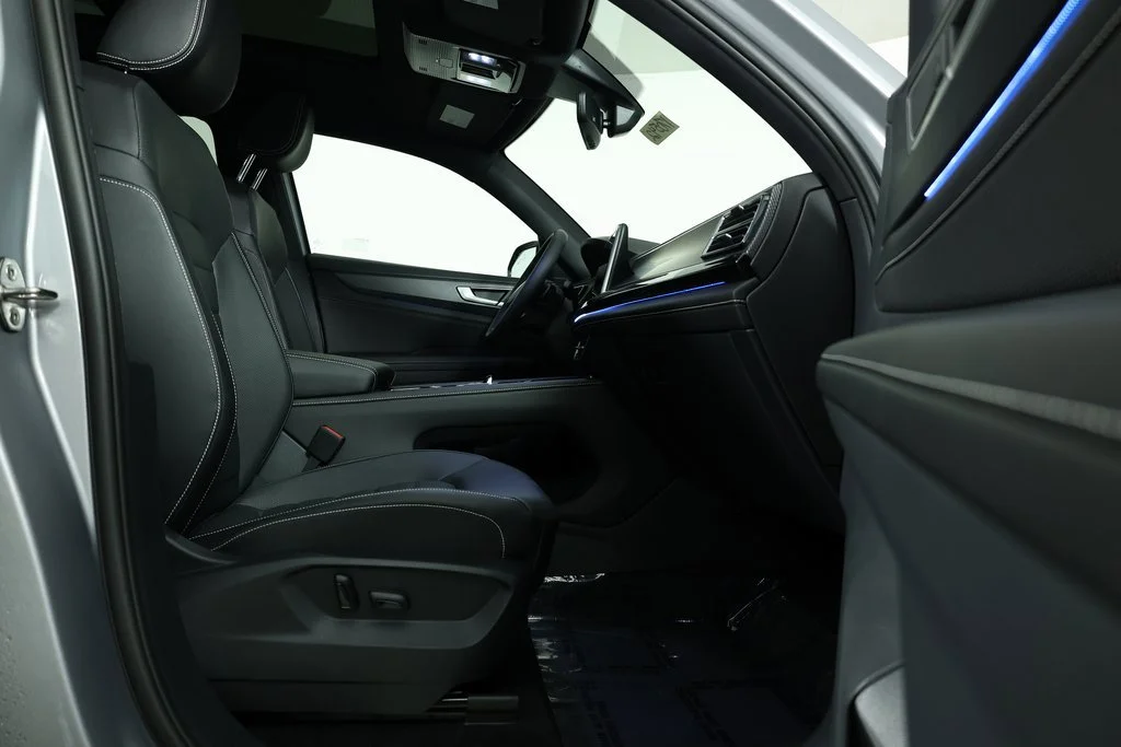 2026 Volkswagen Atlas Cross Sport SEL R-LINE - Photo 16