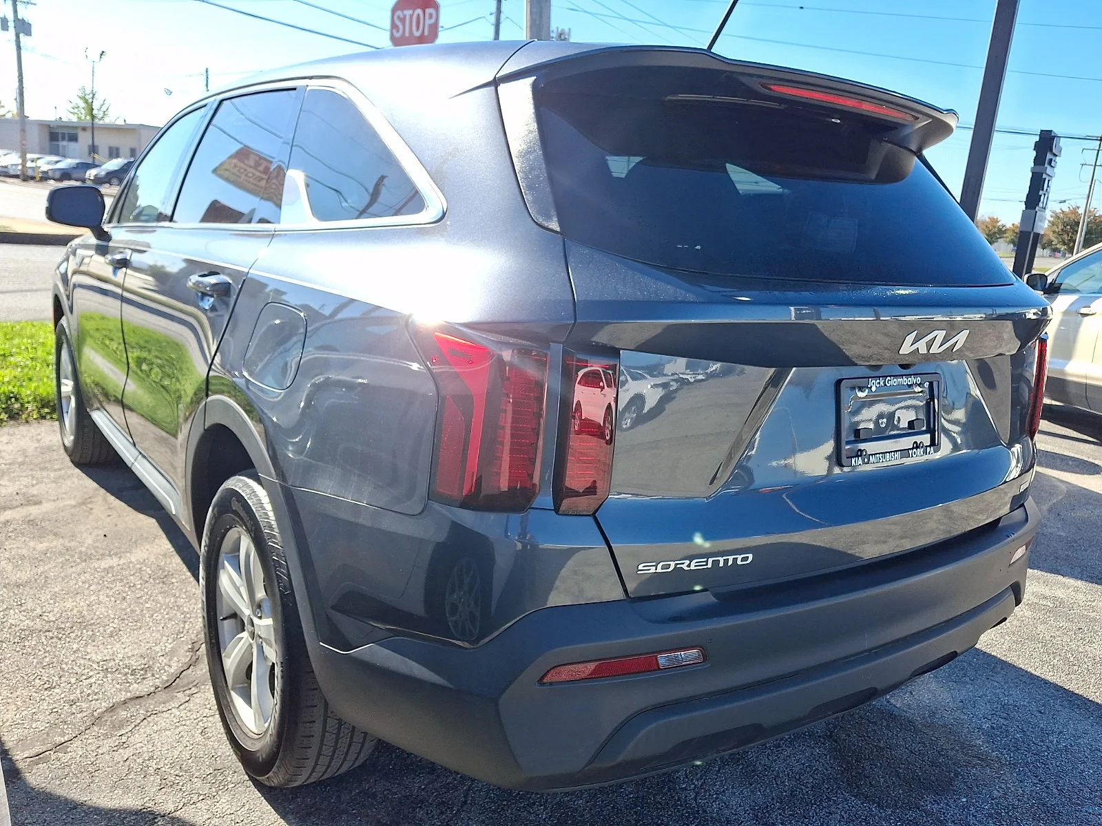 Certified Used 2023 Gray Kia LX image 4