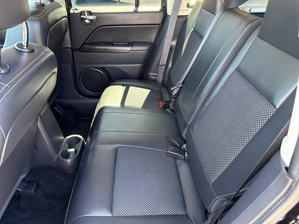 Used 2017 Black Clearcoat Jeep Sport SE FWD *Ltd Avail* image 20
