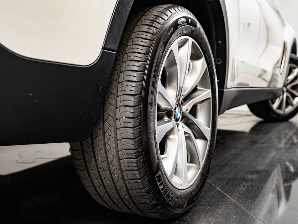 Used 2019 Mineral White Metallic BMW xDrive35i image 51