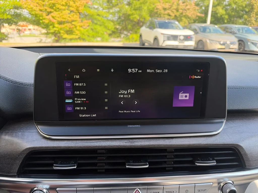 Used 2022 Moss Kia EX image 19