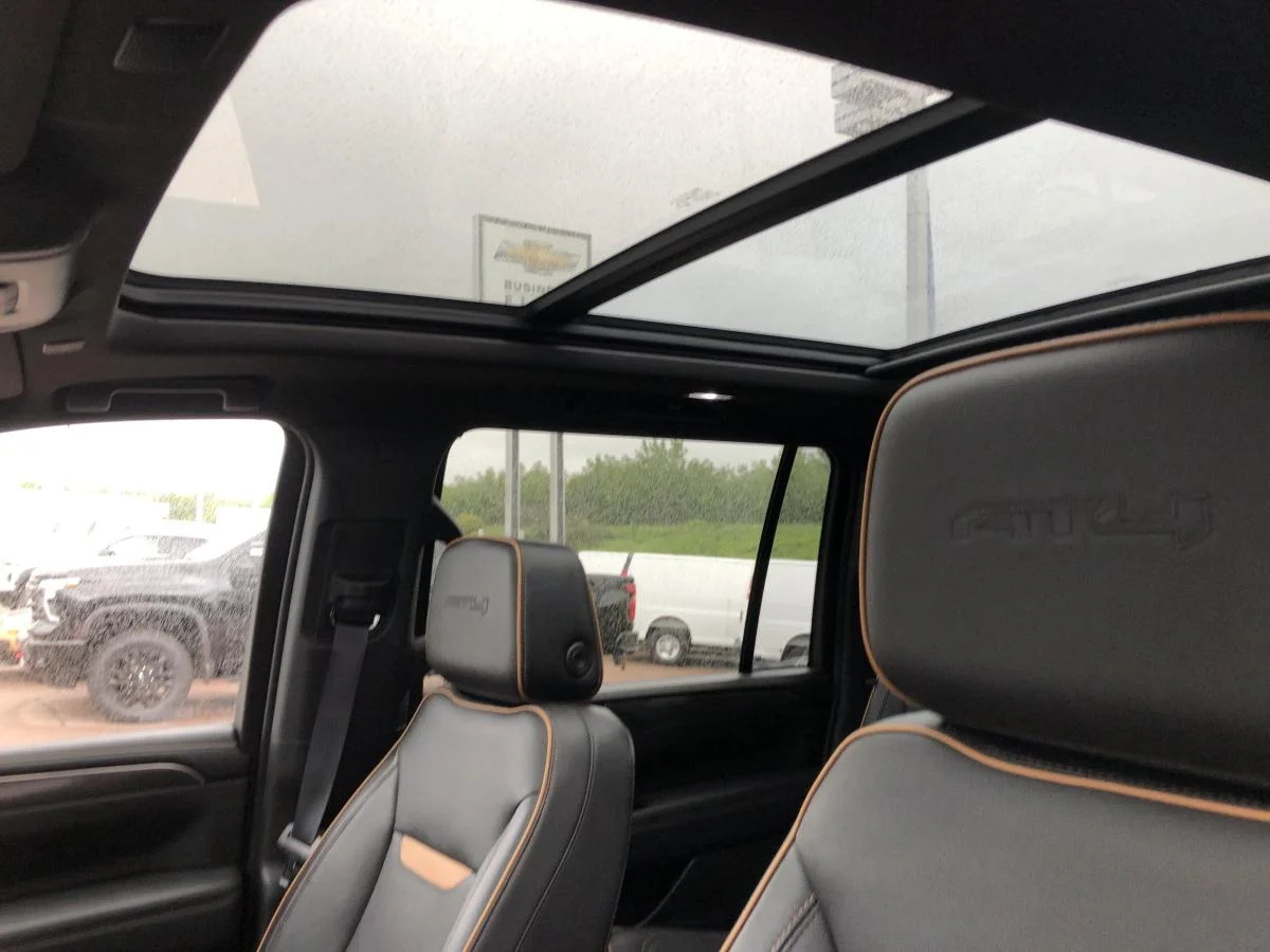 Used 2023 Black GMC 4wd 4dr At4 image 13