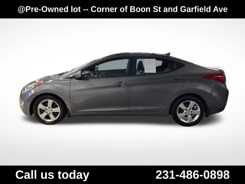 Used 2013 Gray Hyundai GLS image 2