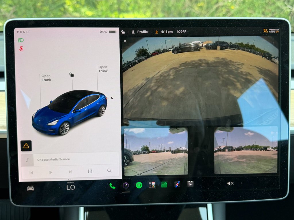Used 2020  Tesla Standard Range image 17