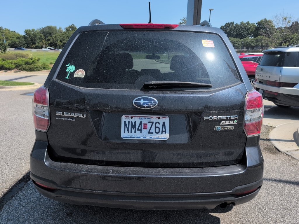 Used 2015 Dark Gray Metallic Subaru 2.5i Premium image 7