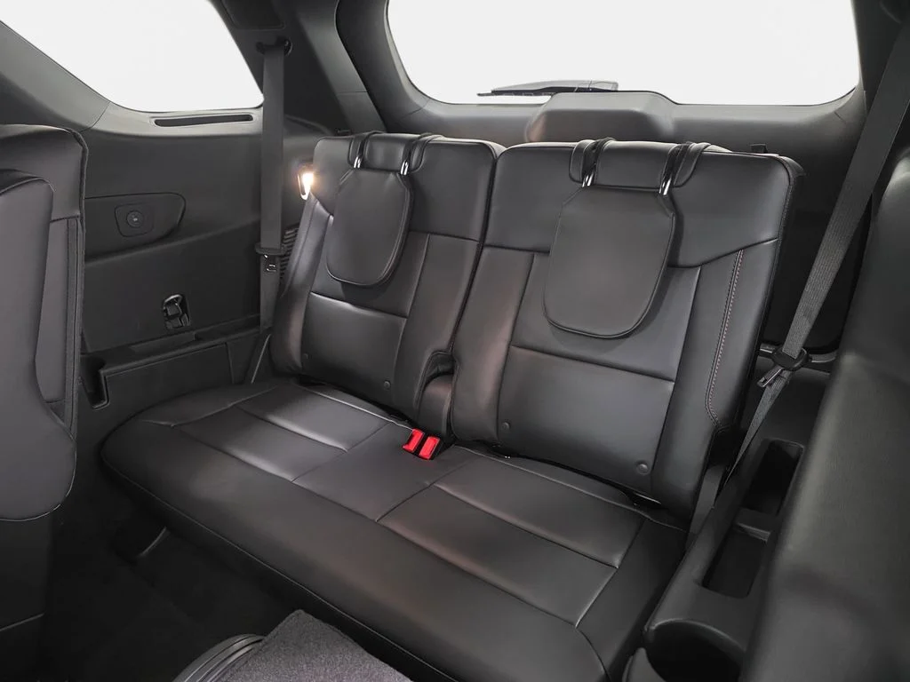 Used 2026 Agate Black Metallic Ford ST image 37