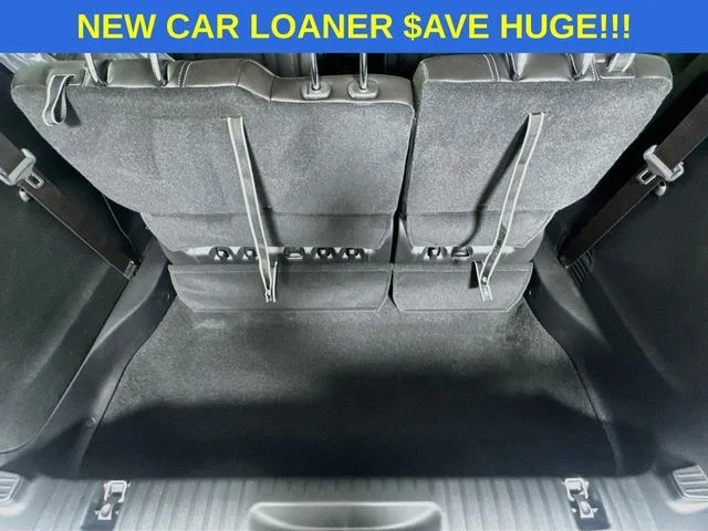 New 2027 Bright White Clear-Coat Exterior Paint Chrysler  image 25