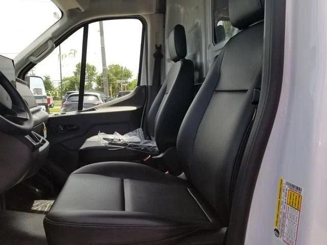 New 2026 Oxford White Ford Cargo Van image 17