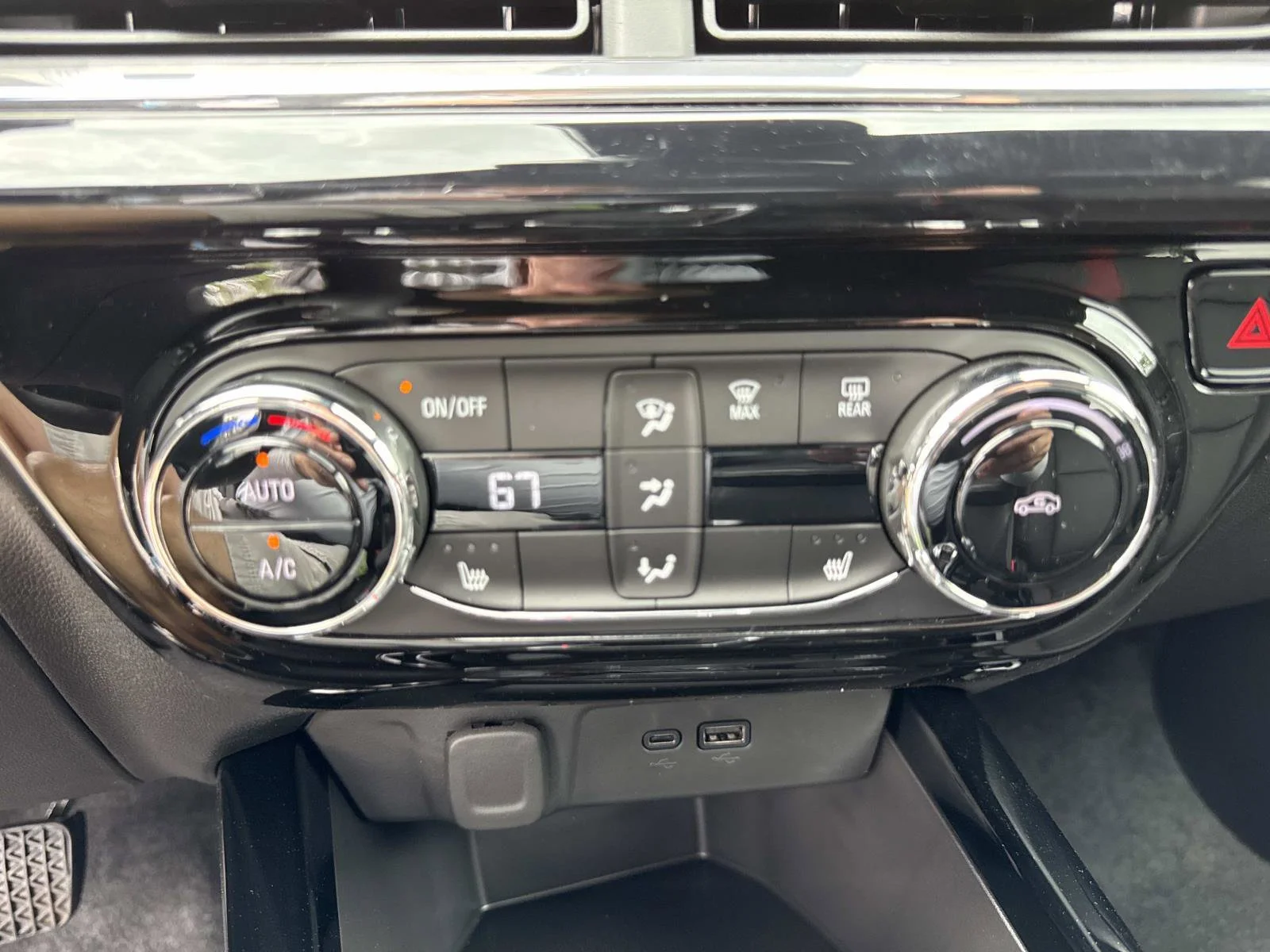 2026 Chevrolet Trax RS - Photo 25