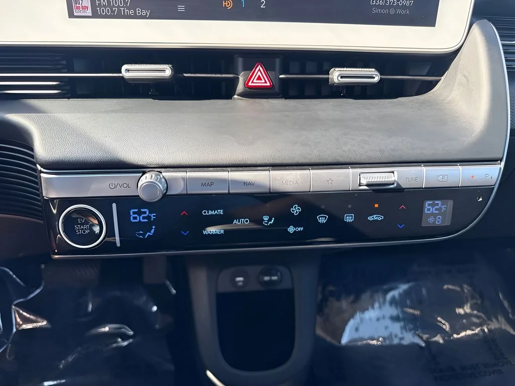 Used 2023 Blue Hyundai SE image 14