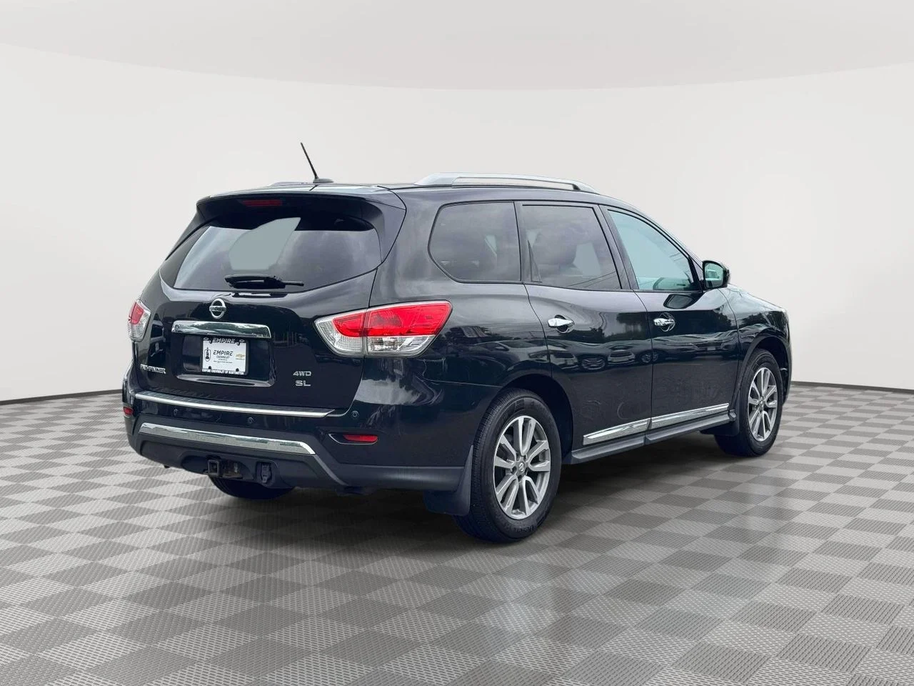 Used 2016 Magnetic Black Metallic Nissan SL image 7