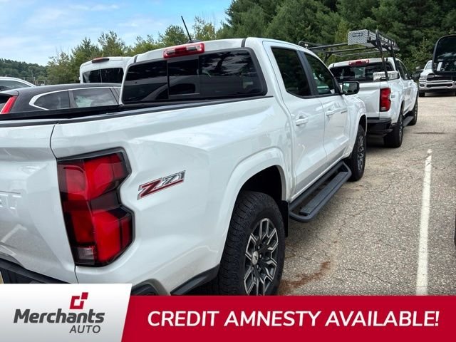 Used 2025 White Chevrolet Z71 image 5