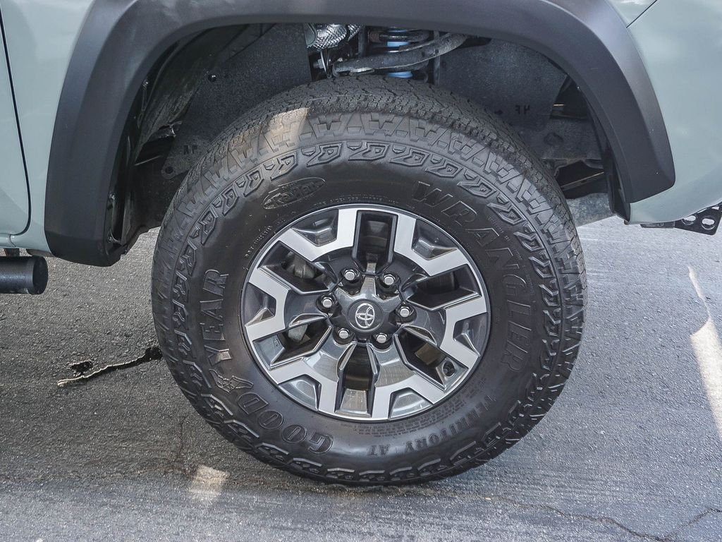 Used 2022  Toyota TRD Off-Road image 9
