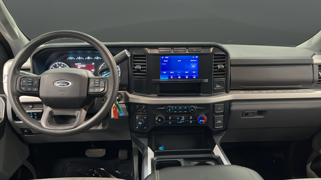 Used 2024 Oxford White Ford XLT image 11