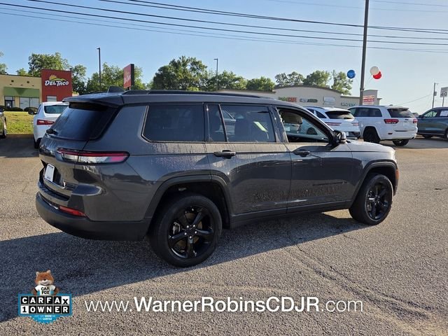Used 2023 Gray Jeep Limited image 17