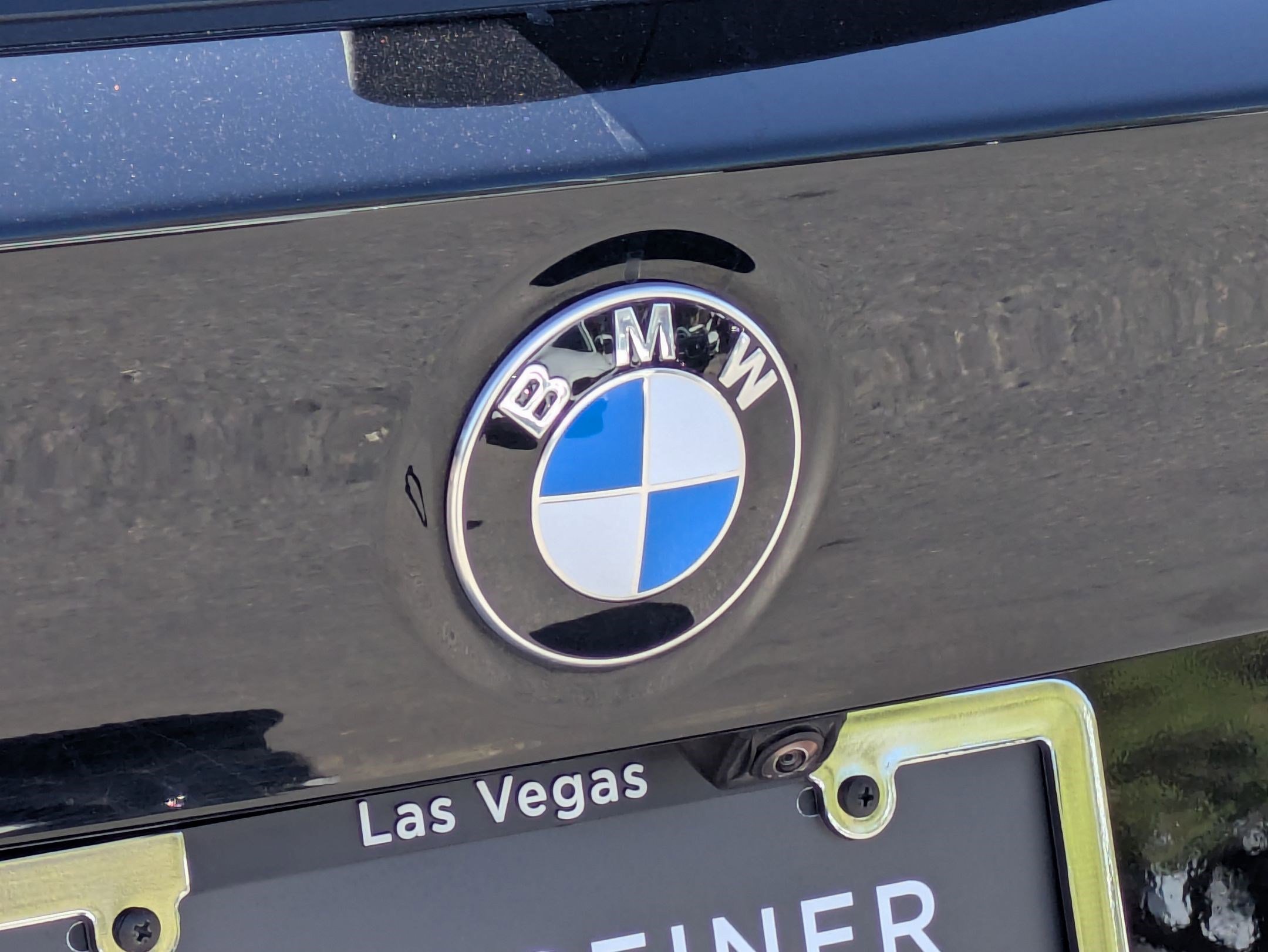 Used 2022 Jet Black BMW sDrive30i image 27
