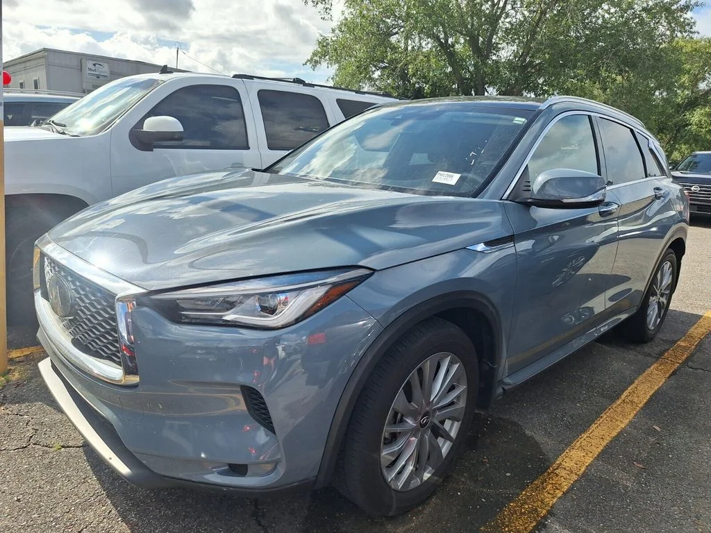 2023 INFINITI QX50 Luxe FWD's photo