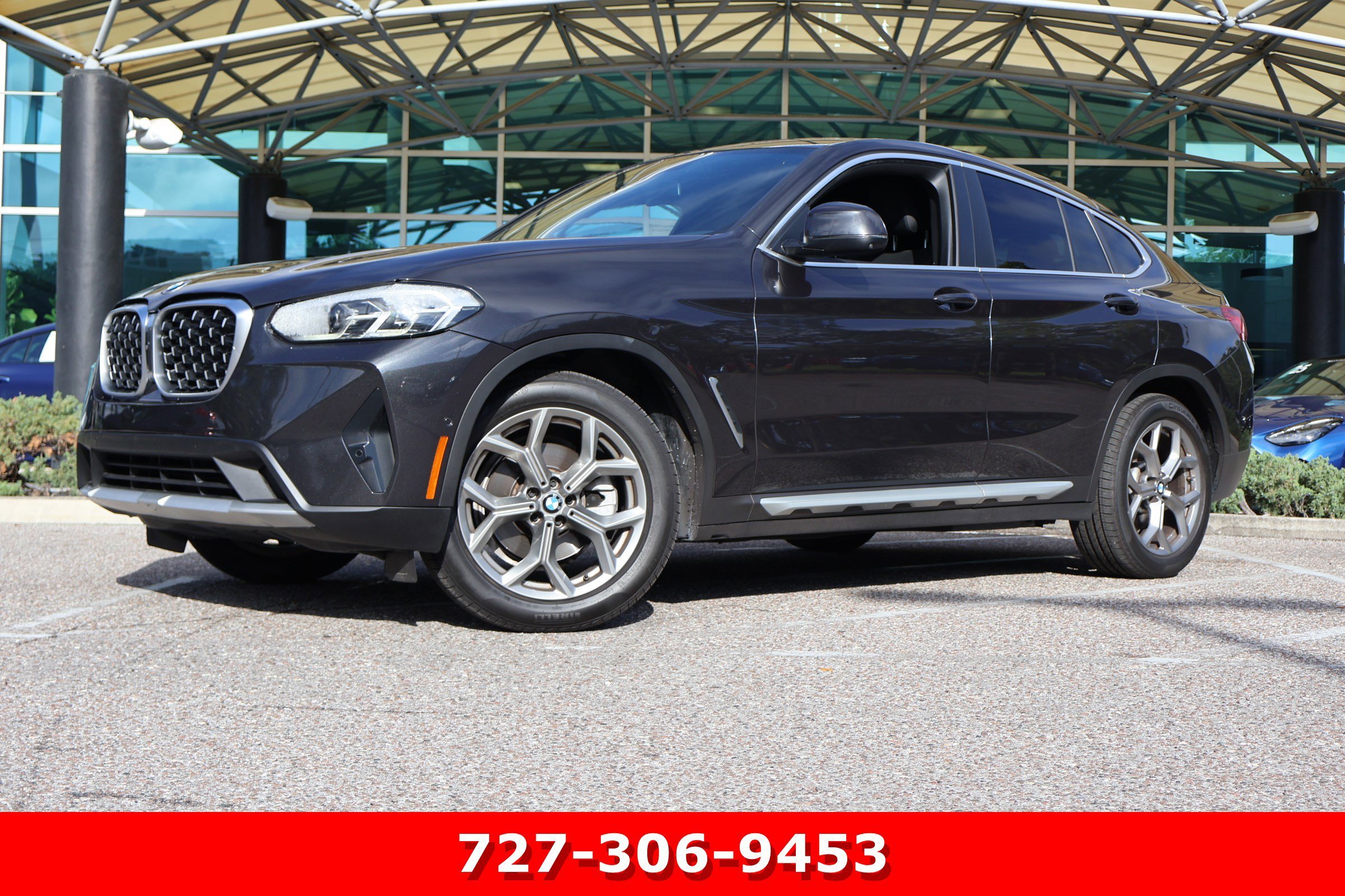 2023 BMW X4 xDrive30i's photo