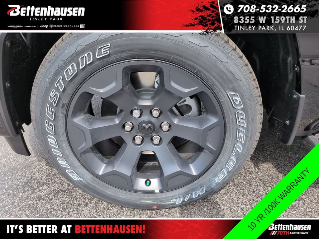 New 2026 Diamond Black Crystal Pearl-Coat Exterior Paint RAM  image 13