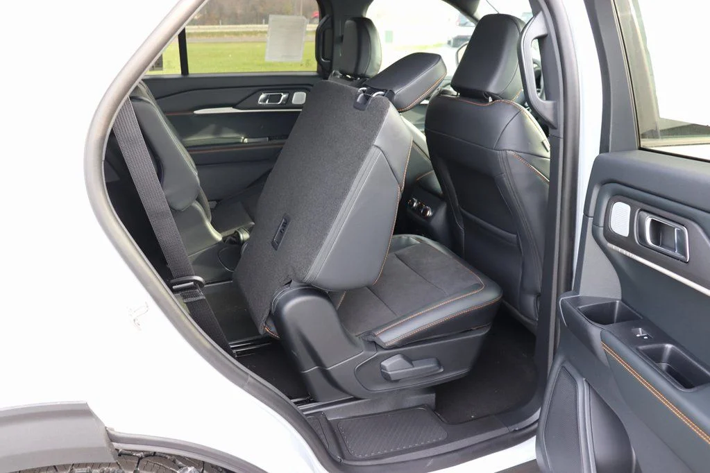 New 2026 Space White Metallic Ford Tremor® image 17