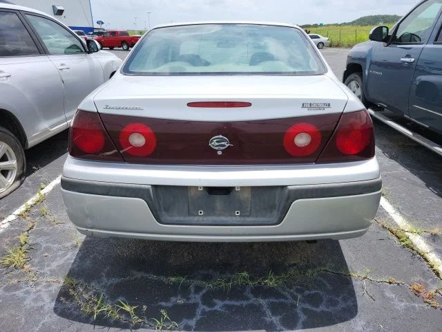 Used 2003 Galaxy Silver Metallic Chevrolet Base image 4