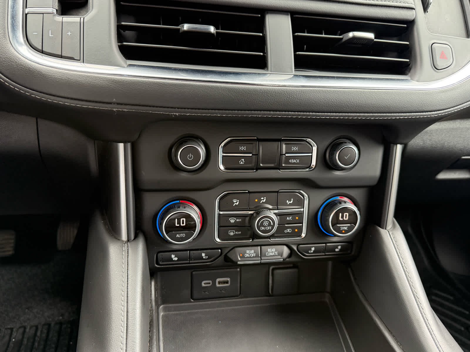 Used 2023 Auburn Metallic Chevrolet LT image 21