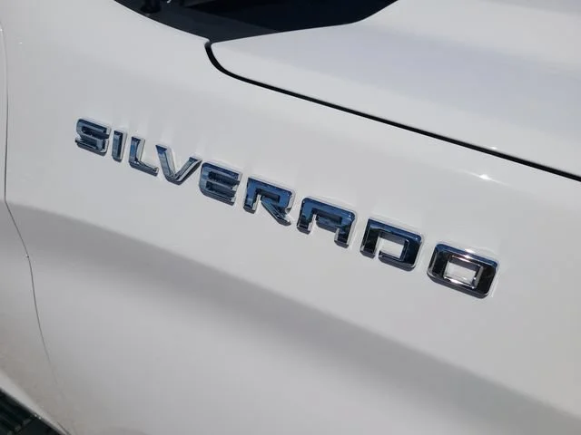 New 2026 Summit White Chevrolet RST image 31