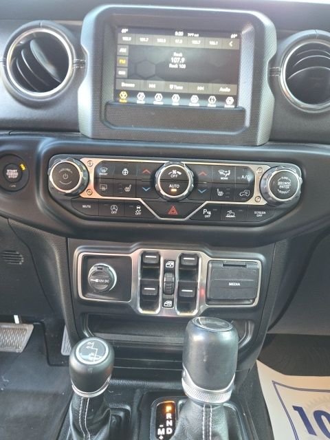 Used 2021 Green Jeep Unlimited Sahara image 10