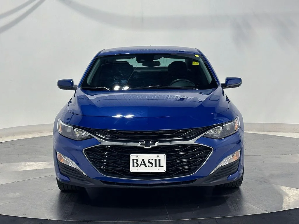 Used 2023 Blue Chevrolet LT image 9
