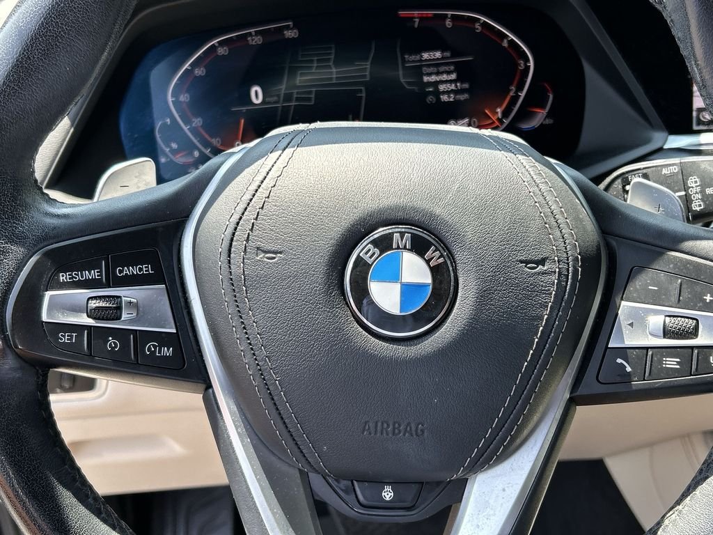 Used 2020 Black Sapphire Metallic BMW xDrive40i image 14