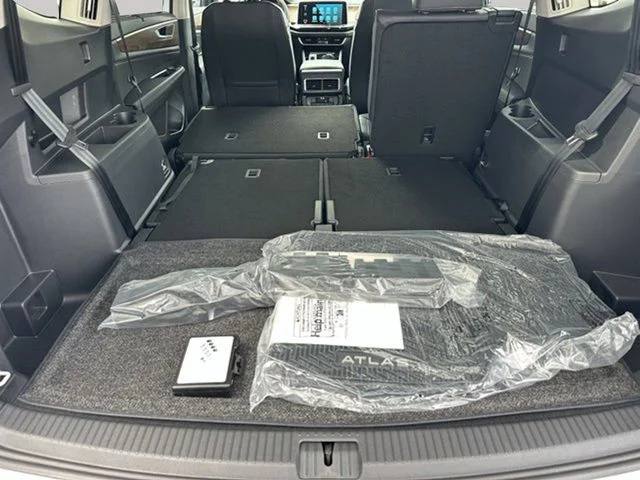 2026 Volkswagen Atlas SE w/Tech - Photo 28