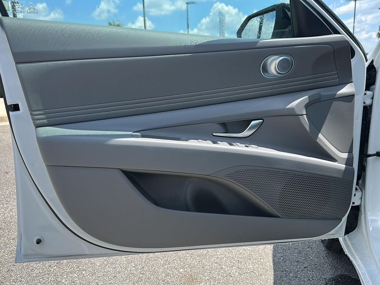 New 2026 Serenity White Hyundai SEL Sport image 8