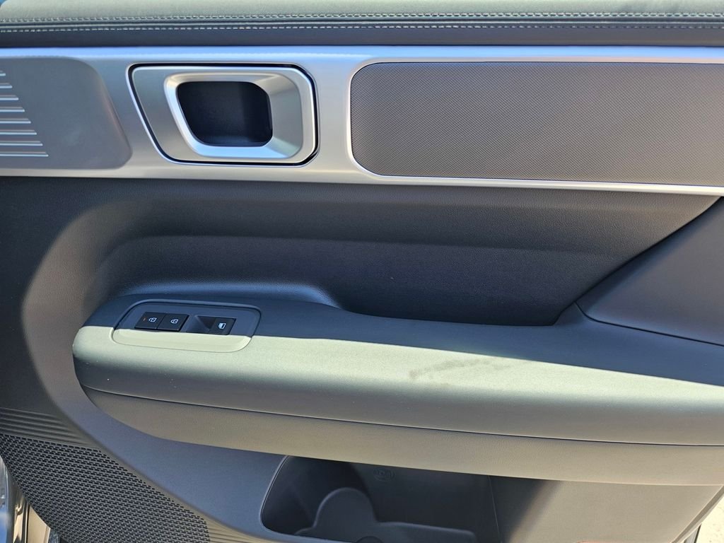 New 2026 Gray Hyundai SE image 12
