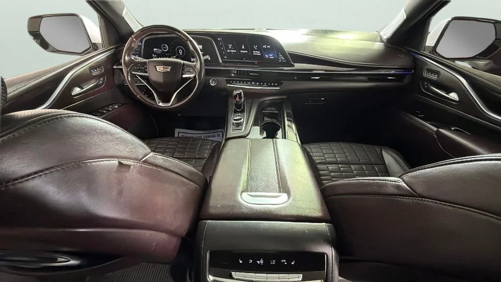 Used 2021 CRYSTAL WHITE TRICOAT Cadillac Sport Platinum image 41