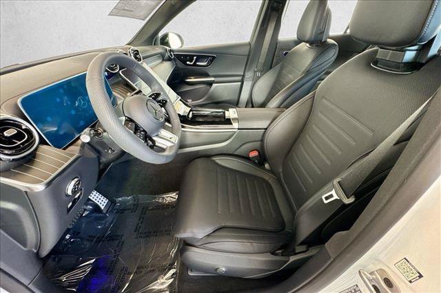 New 2026 MANUFAKTUR Moonlight White Metallic Mercedes-Benz AMG® GLC 43 image 46